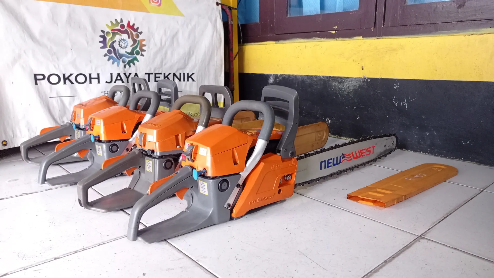 Chainsaw 22 inch